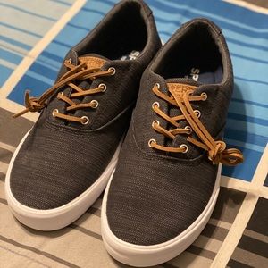 NEW!! Sperry- Striper Baja Sneakers